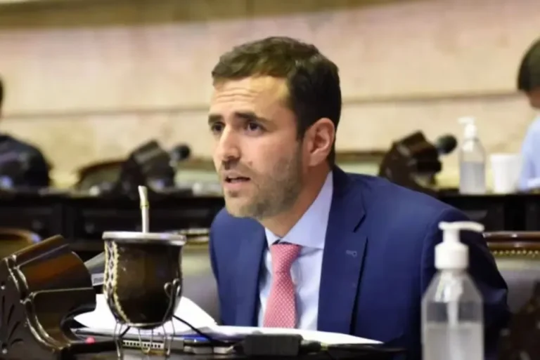 Piden la indagatoria de un exdiputado investigado por usar asesores para difundir videos falsos
