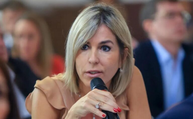La Legislatura de Córdoba volvió a quedar sin quórum por el conflicto con Alejandra Ferrero