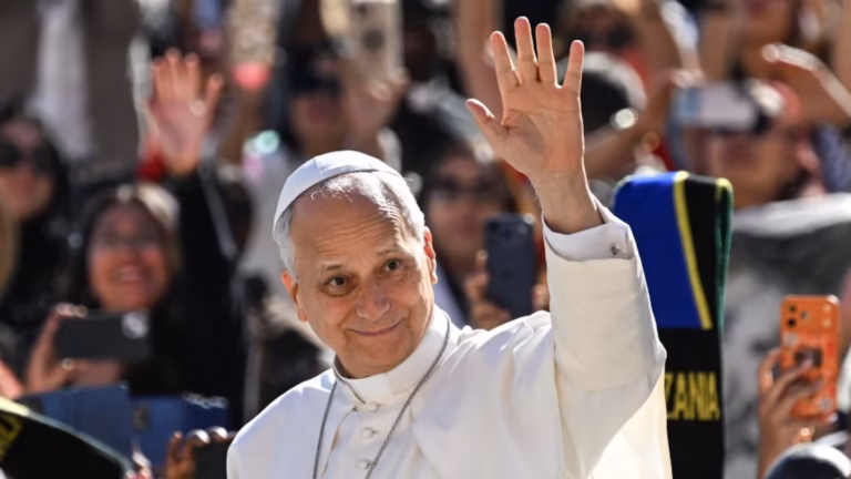 El papa León XIV recibirá el alta médica y regresará al Vaticano este sábado