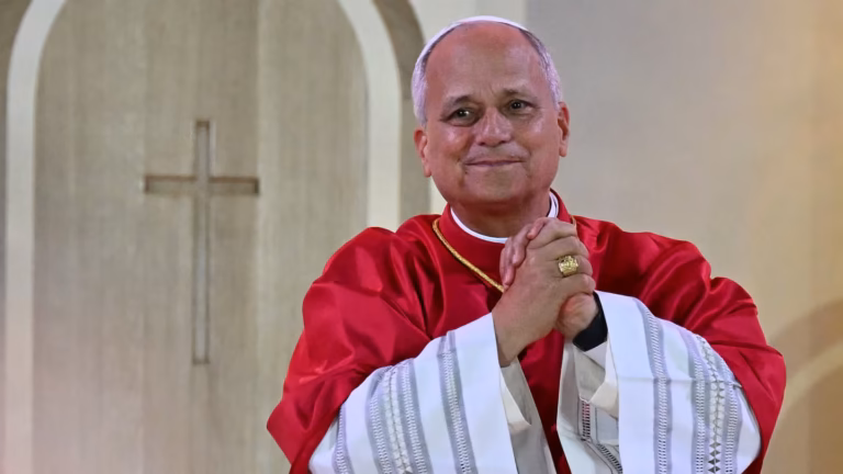 El Vaticano confirmó que sigue en pie el viaje del papa León XIV a la Argentina pese a su operación