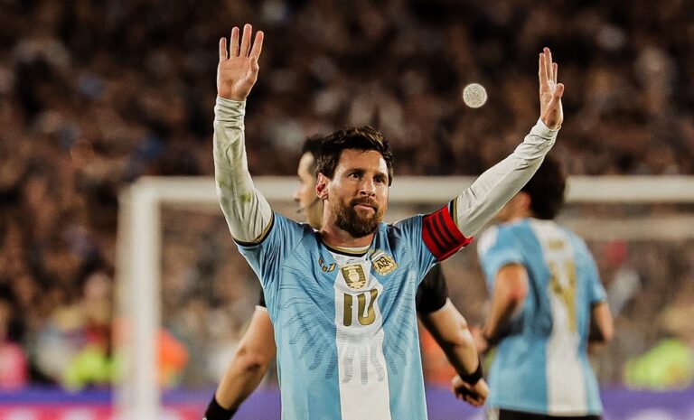 Messi se despidió de la Selección con una goleada, un gol y una noche que quedará para siempre