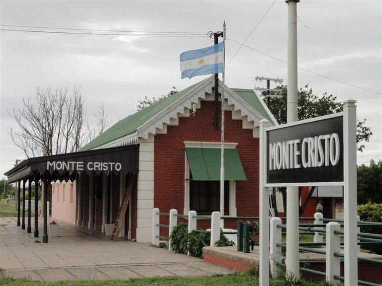 Detuvieron a un hombre de 64 años en Monte Cristo por una presunta estafa millonaria
